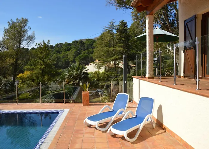 Estrella Villa Torroella de Montgrí